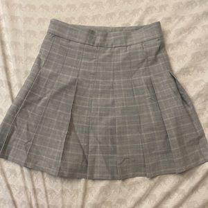 Aritzia Sunday Best Olive Mini Skirt 00
